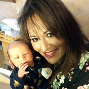 Meet your Posher, Dionne